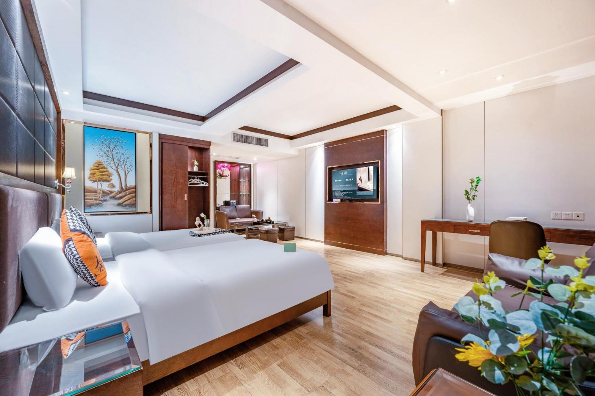 Henghe Selected S Design Hotel - Flagship Store Of Guangzhou Baiyun Railway Station International Convention Center--Reputation Preferred Екстер'єр фото